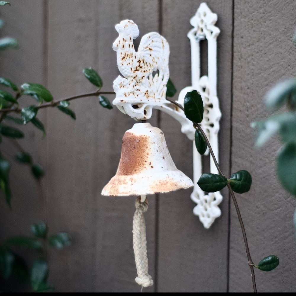 Rooster Cast Iron Door/Garden Bell Y2K